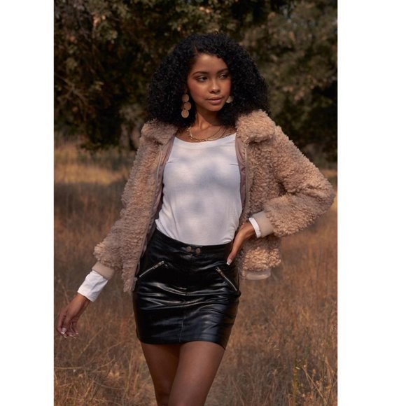 🥳 HP Faux Fur Teddy Bear Bomber Jacket NWT - Picture 2 of 5